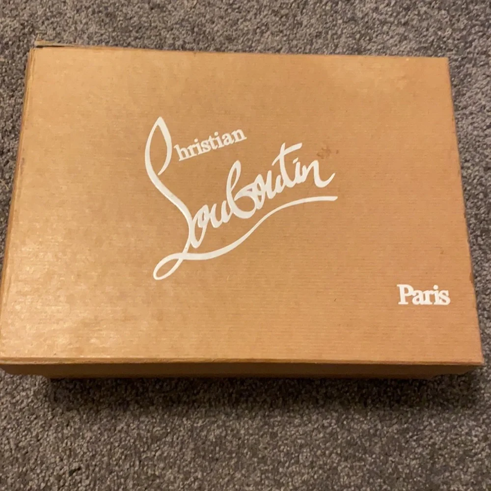 Christian Louboutin So Kate heels - Picture 3 of 10